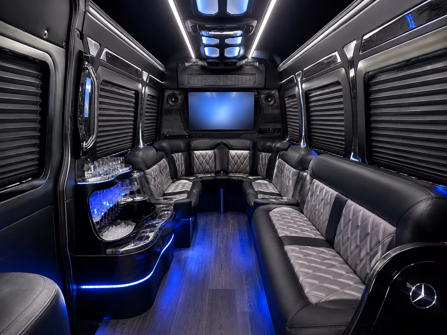 corporate and hotel airport shuttle service along the i 35 corridor
