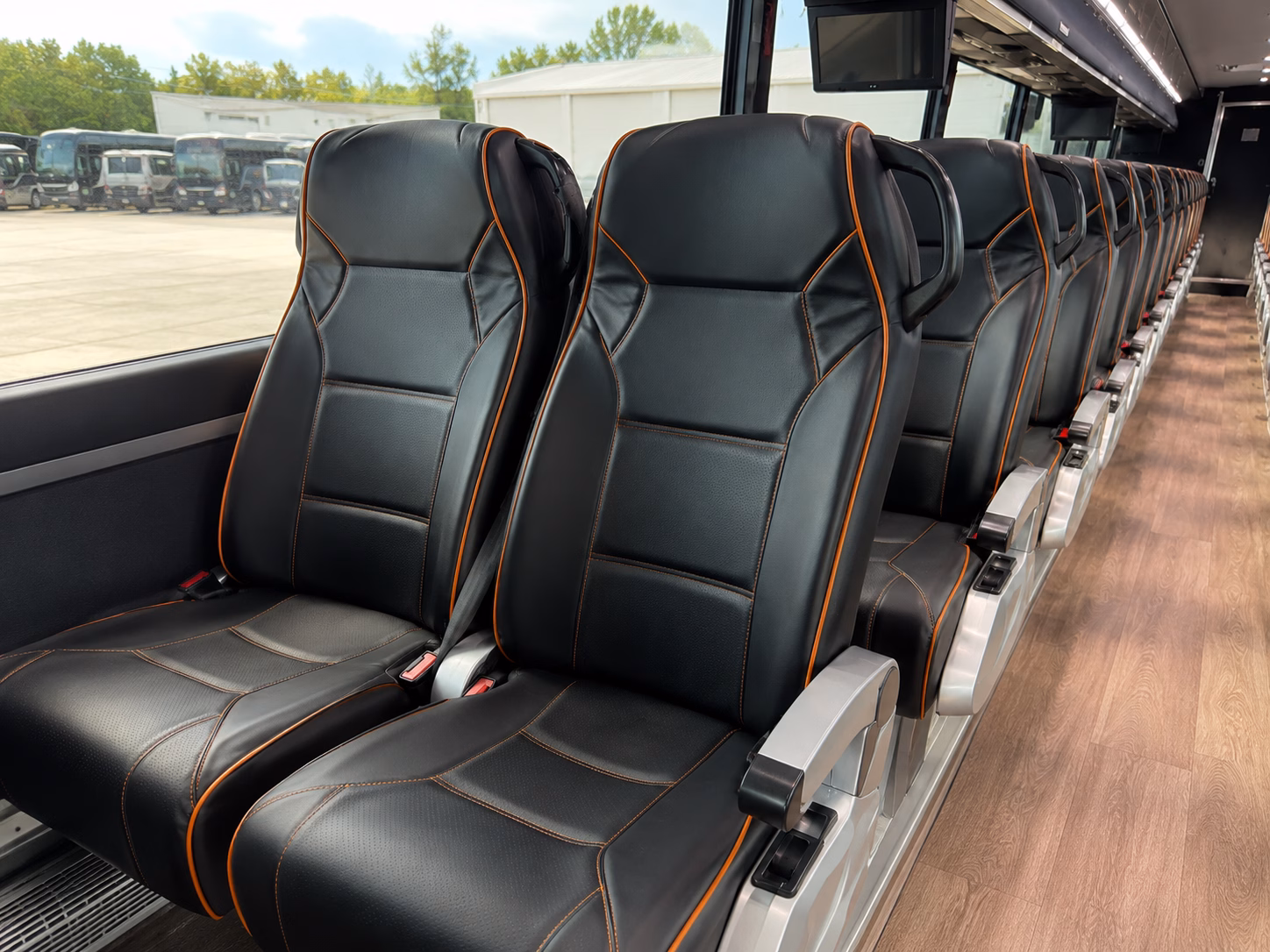 new braunfels charter bus services interior