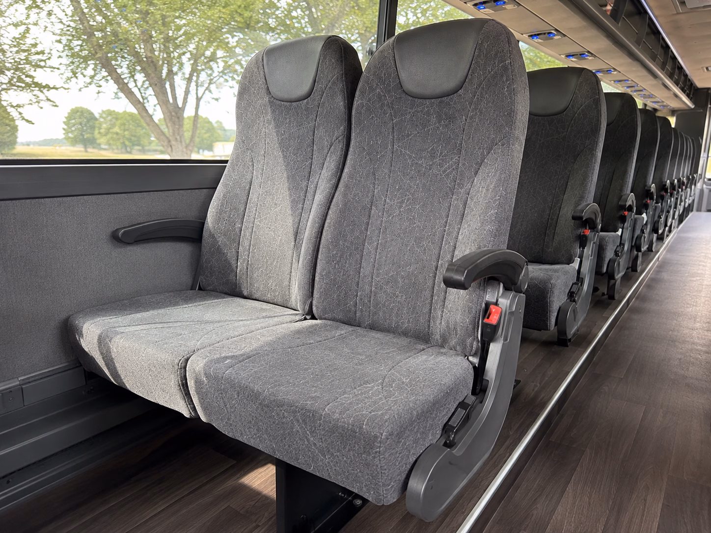 wine trail buses west on tx 46 toward canyon lake comfort boerne